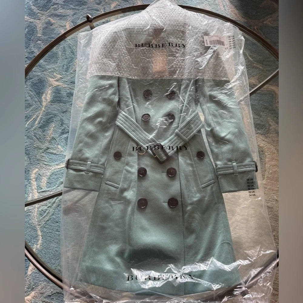 Burberry Mint Green Trench Coat - Picture 4 of 7